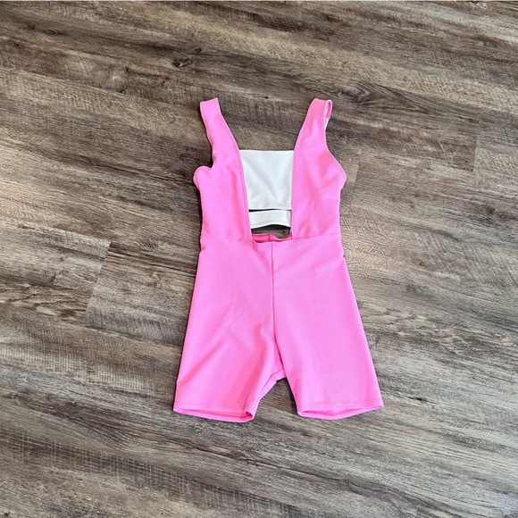 ONZIE LSF Block Leotard – Move Pink - Picture 8 of 8